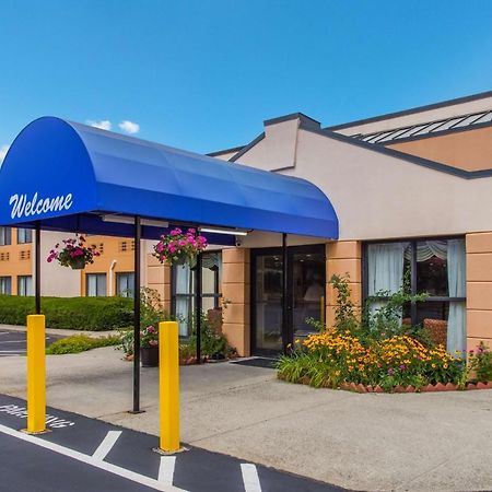 All Seasons Inn & Suites Smithfield Eksteriør billede
