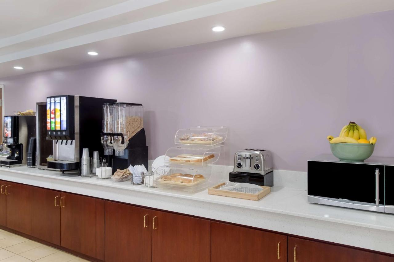 All Seasons Inn & Suites Smithfield Eksteriør billede