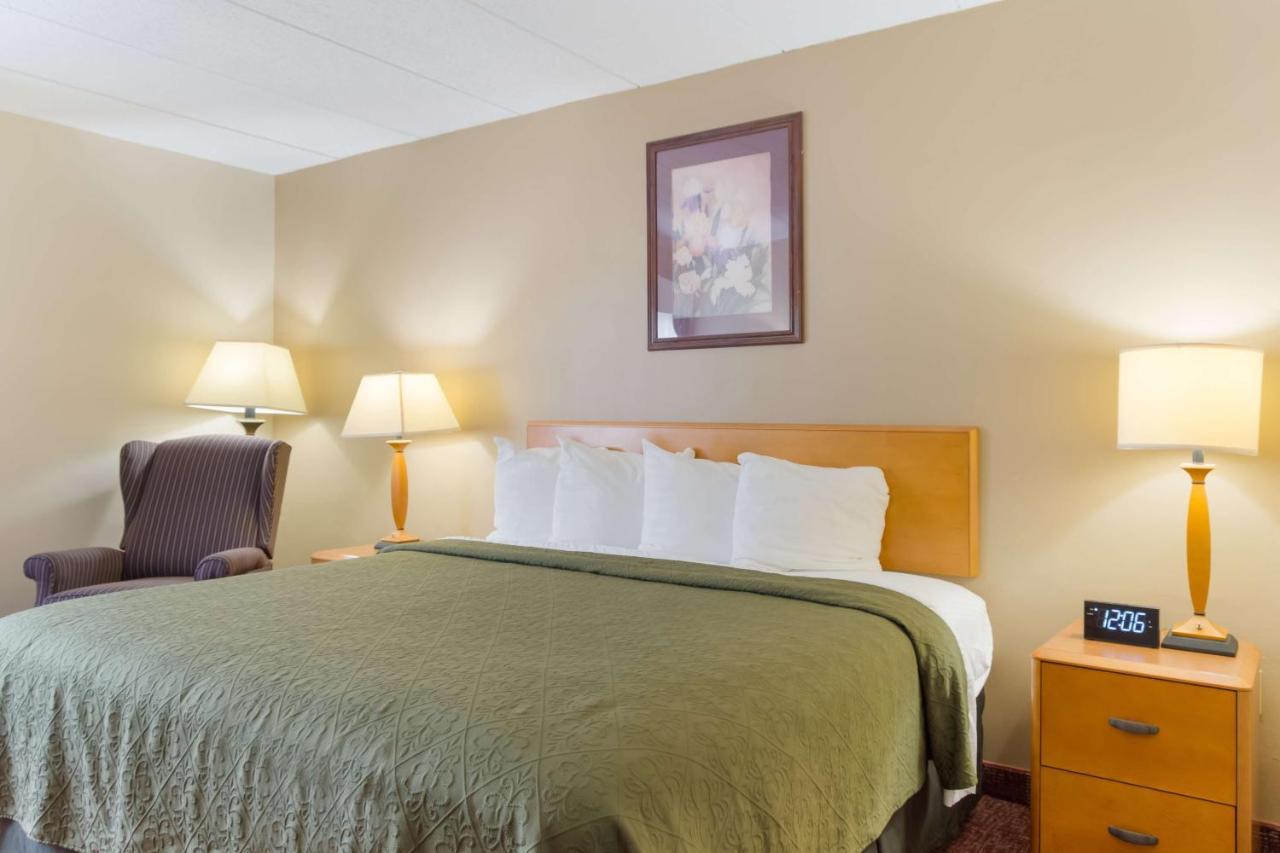 All Seasons Inn & Suites Smithfield Eksteriør billede