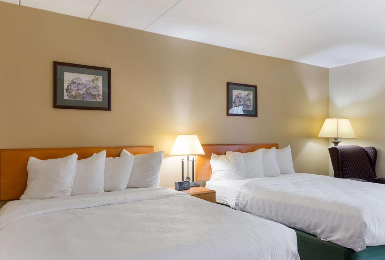 All Seasons Inn & Suites Smithfield Eksteriør billede