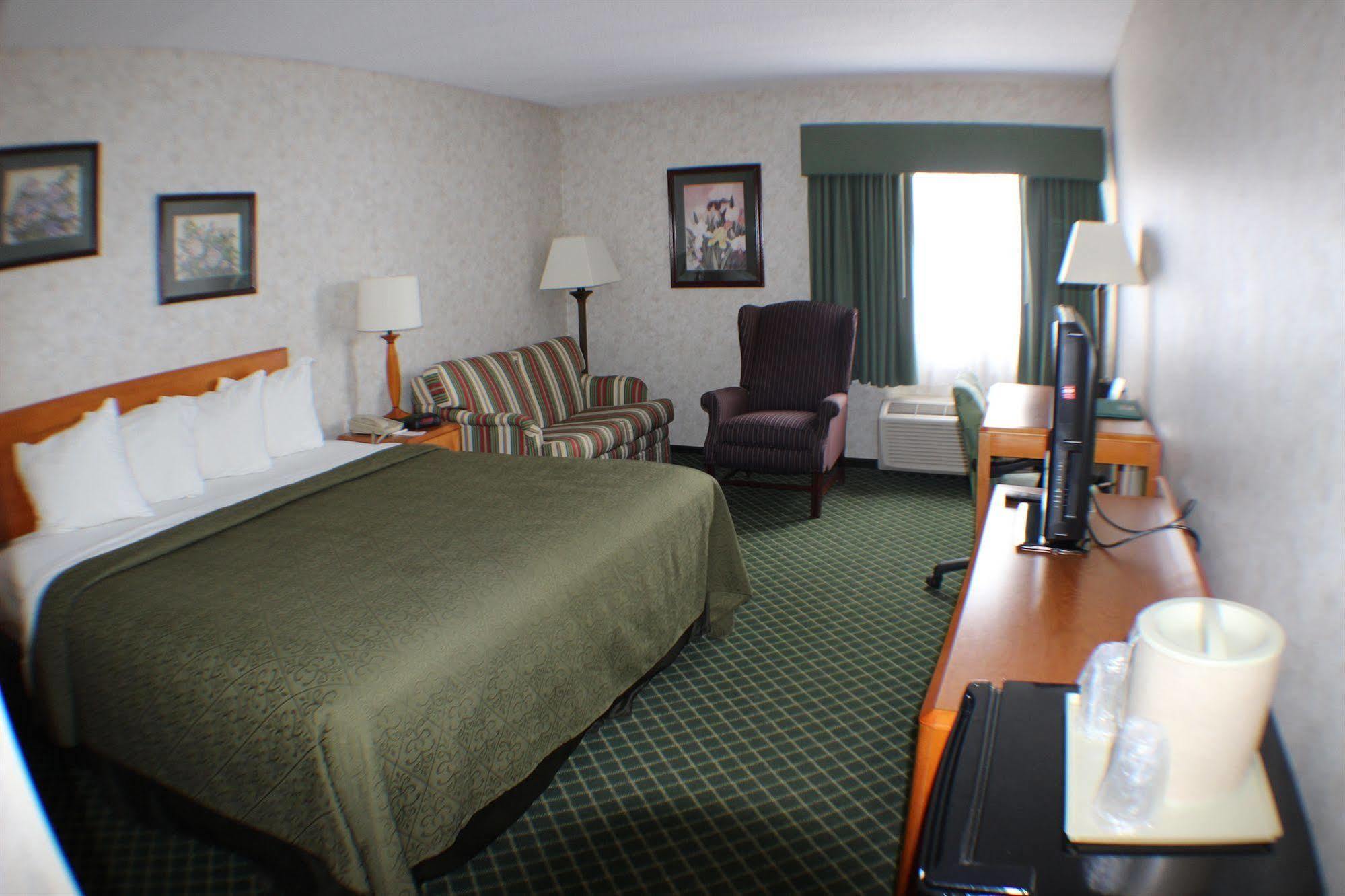 All Seasons Inn & Suites Smithfield Eksteriør billede